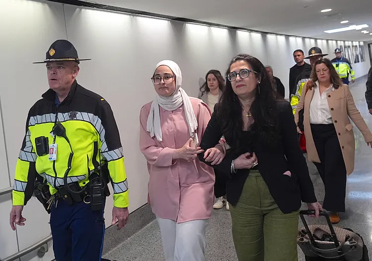 ABD Rümeysa’yı konuşuyor! 45 günlük kabus sona erdi: Havalimanında zafer karşılaması