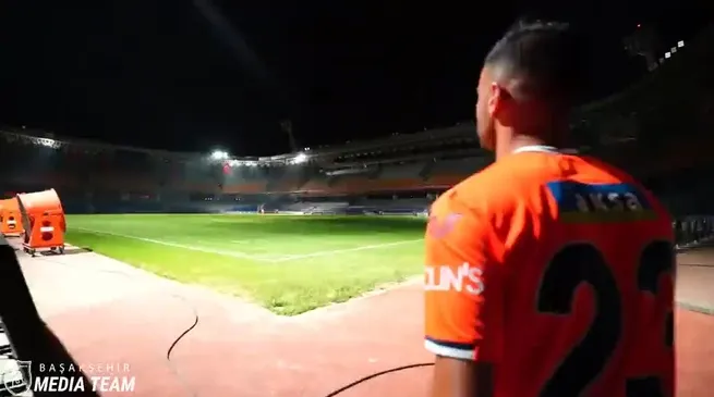 Başakşehir Deniz Türüç transferini böyle duyurdu