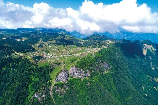 hidirnebi-yaylasi-turizmin-yeni-gozdesi-oluyor-1783083492994.jpg