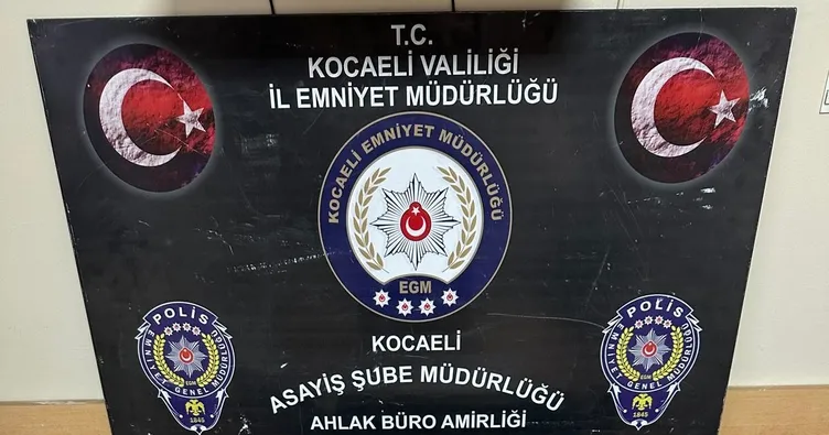 Derince’de kahvehaneye kumar baskını