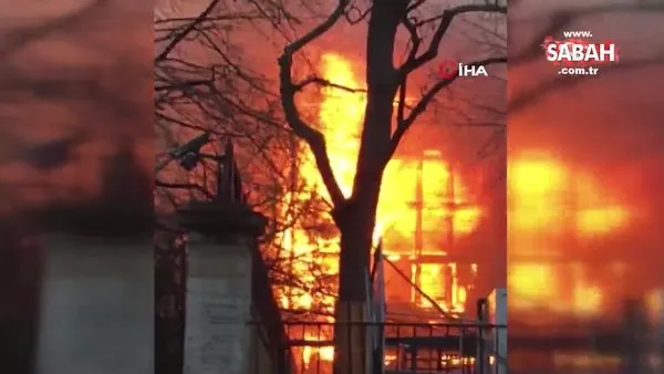 Paris’teki ünlü Orsay Müzesi yakınında yangın | Video