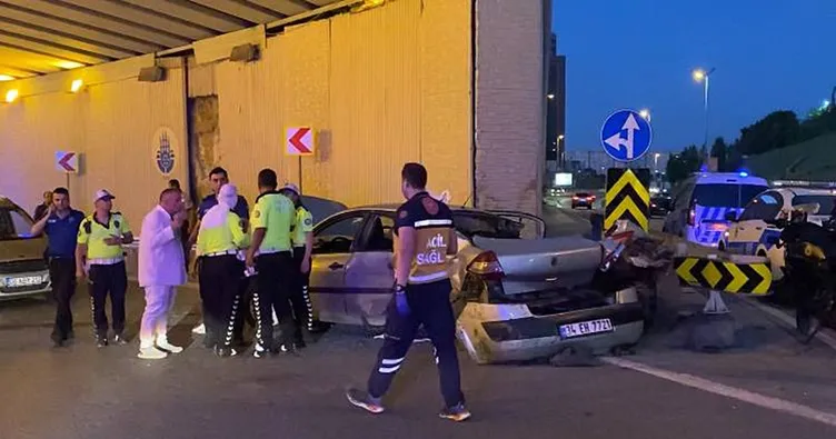 Bakırköy’de hafif ticari araç, otomobile çarptı: 5 kişi yaralandı