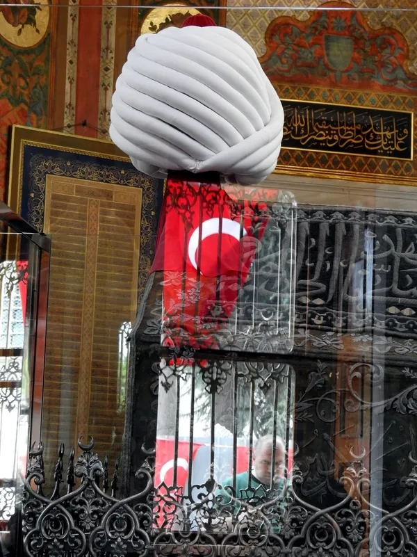 istanbulun-fethinin-573-yil-donumune-coskulu-kutlama-1780055998829.jpg