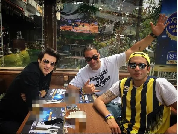 Sarp Levendoğlu ile Derya Şensoy fena yakalandı!