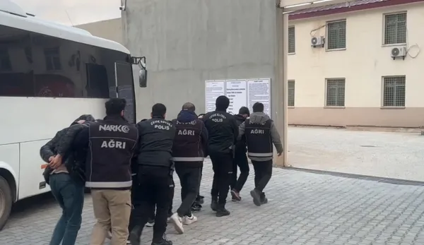 agrida-uyusturucu-operasyonu-12-zanli-tutuklandi-1776267655221.jpg