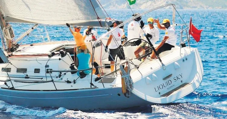 Büyük yarışta yelkenler fora