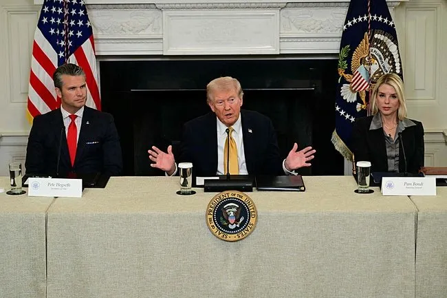 Trump’tan Venezuela’yı işgal mesajı: Yakında kara operasyonu olacak