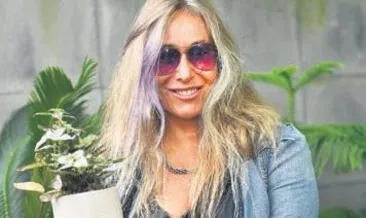 Yılın rengi etkinliğinde çiçek ektiler