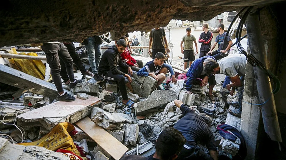 Katil İsrail yine sivilleri vurdu! Gazze’de 73 kişi hayatını kaybetti Katil İsrail yine sivilleri vurdu! Gazze’de 73 kişi hayatını kaybetti