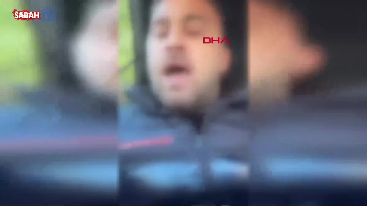 Sosyal medya üzerinden husumetlilerdi: Silahla saldırıp, o anları kayda aldı! videosunu izle Sosyal medya üzerinden husumetlilerdi: Silahla saldırıp, o anları kayda aldı! videosunu izle