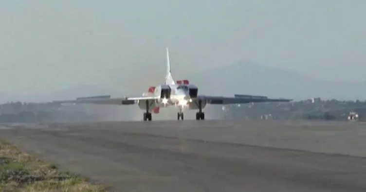 Rusya, Suriye’ye bombardıman uçakları gönderdi