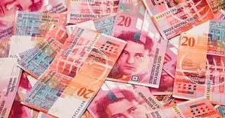 İsviçre frangı son 11 yılın zrivesinde!
