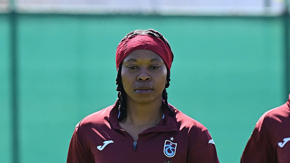 Trabzonspor Kadın Futbol Takımı'nın Nijeryalı futbolcusu Olise'nin Onuachu gururu!