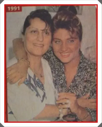 Sibel Can'ın dinmeyen anne özlemi... Sibel Can'ın annesi ile çocukluk paylaşımı herkesi hüzünlendirdi!