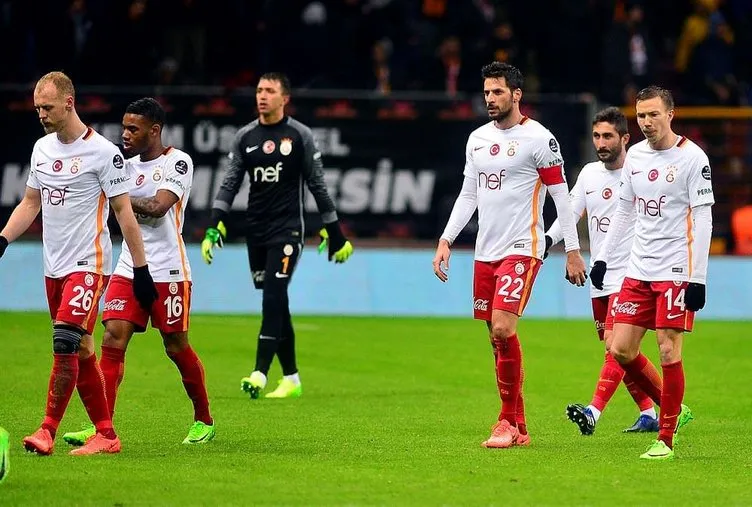 Erman Toroğlu Galatasaray’ı bombaladı