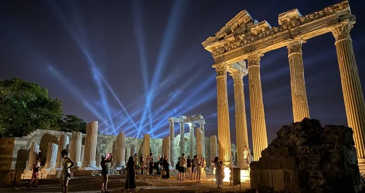 Dünya turizminde büyük başarı: Türkiye’den iki...