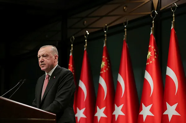son-dakika-haberi-baskan-erdogandan-turizm-sektorune-mujde-bir-ay-daha-uzatildi-1624295184556.jpg