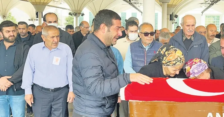 Şehit oğlu olmaktan gurur duyuyorum