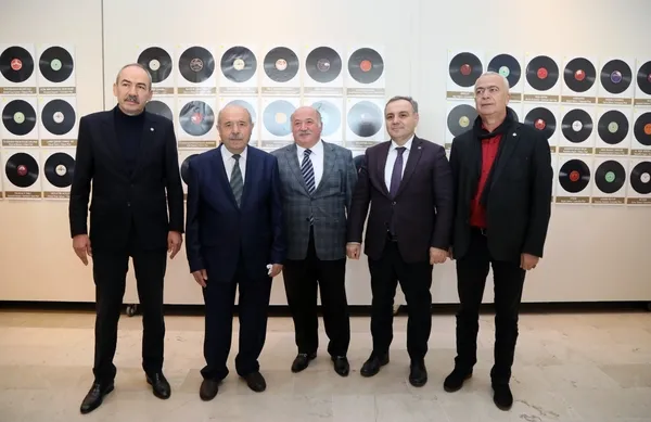 erude-tas-plaklarda-kayseri-turkuleri-sergisi-acildi-1703148509055.jpg