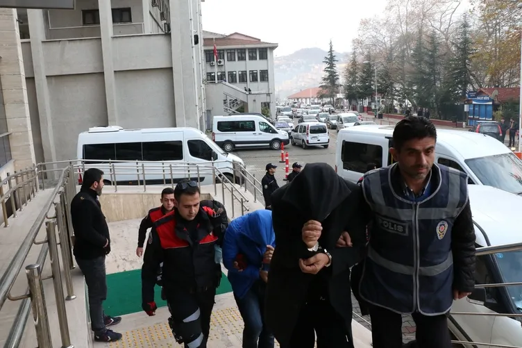 Zonguldak’ta fuhuş operasyonu zanlıları adliyeye sevk edildi