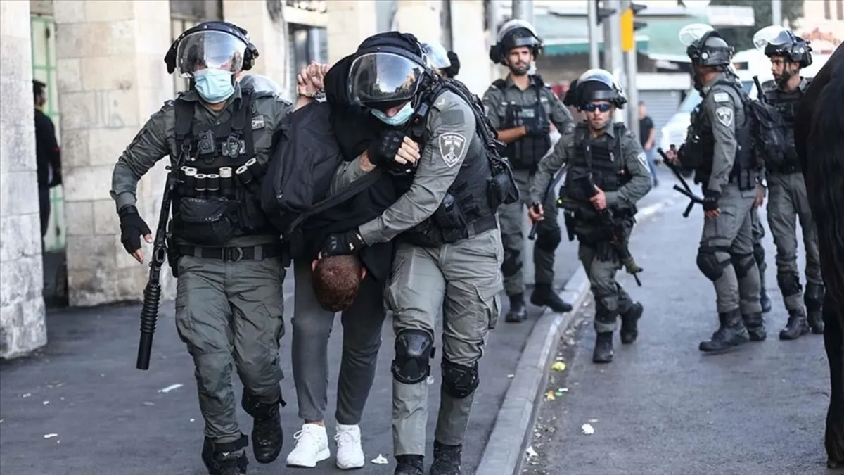 Katil İsrail askerleri Batı Şeria’da 4 Filistinliyi yaraladı Katil İsrail askerleri Batı Şeria’da 4 Filistinliyi yaraladı