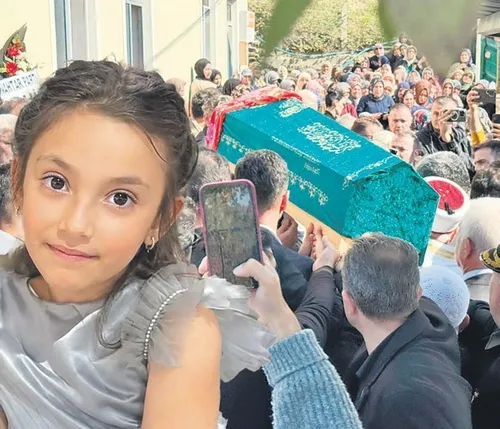 eslem-dualarla-ugurlandi-1791402244184.jpeg