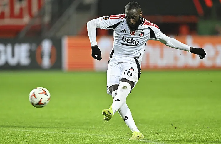 Son dakika haberi: Beşiktaş’ta Solskjaer ilk transferini yapıyor! Oyuncu için teklif yapıldı...