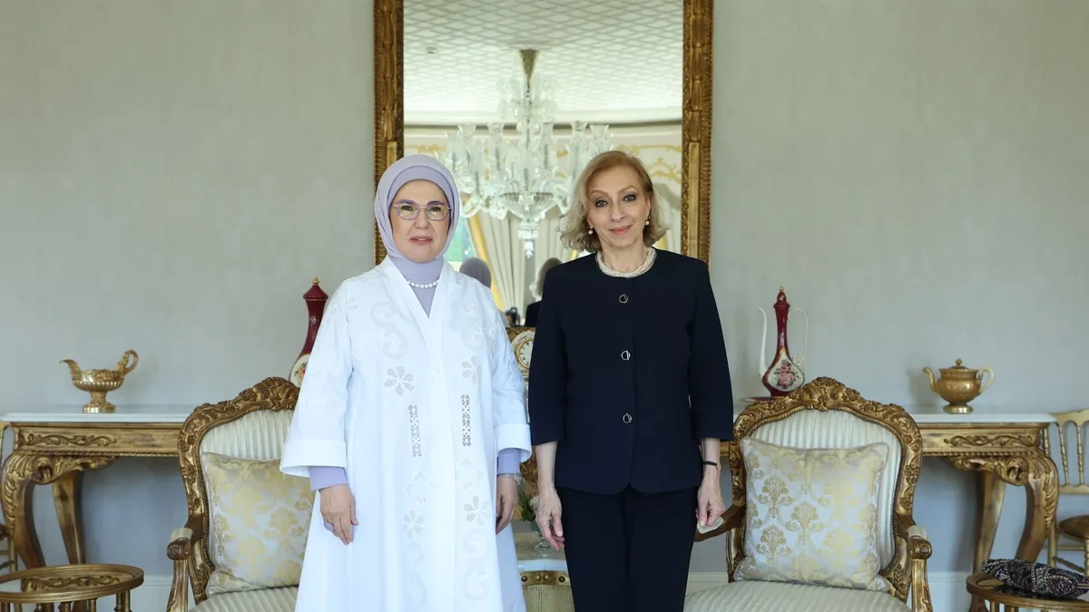 Emine Erdoğan, Lübnan Başbakanı’nın eşi Sahar Selam ile görüştü Emine Erdoğan, Lübnan Başbakanı’nın eşi Sahar Selam ile görüştü