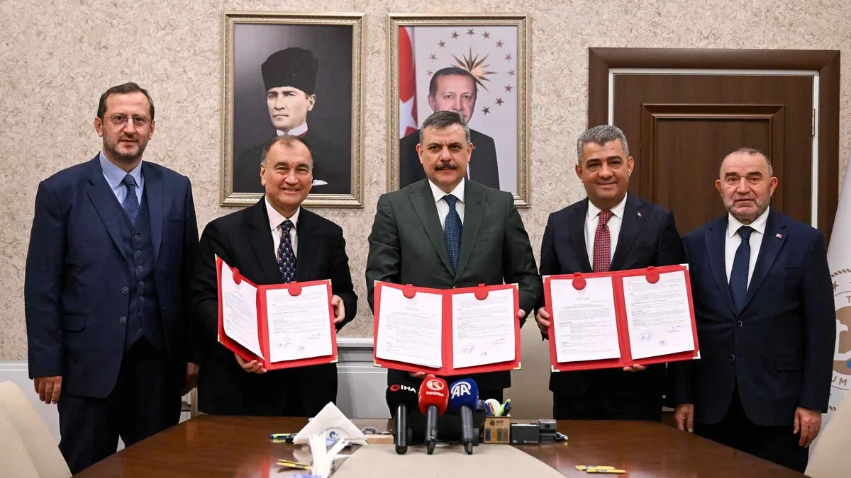 Yıldız Holding’den Gastronomi Liseleri Projesi’ne destek Yıldız Holding’den Gastronomi Liseleri Projesi’ne destek