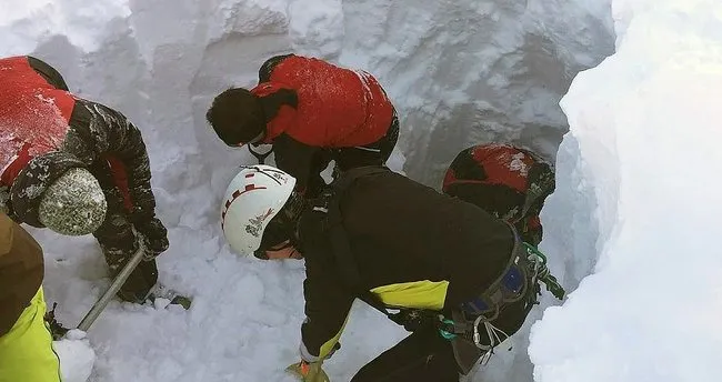 Avusturya’da kayak merkezine çığ düştü: 3 ölü