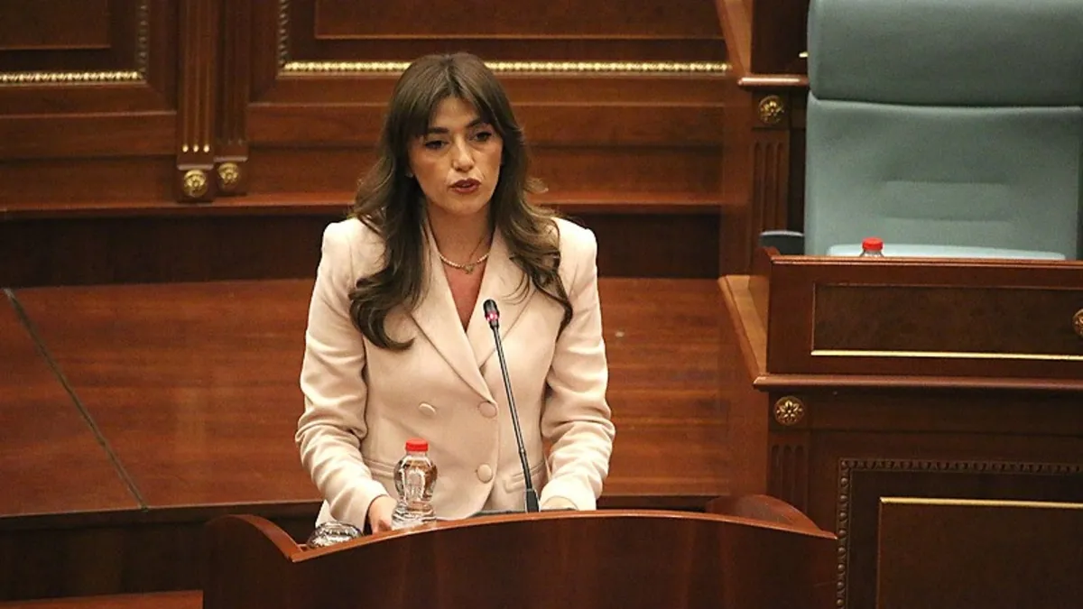 Kosova Meclisi yeni başkanını seçti Kosova Meclisi yeni başkanını seçti