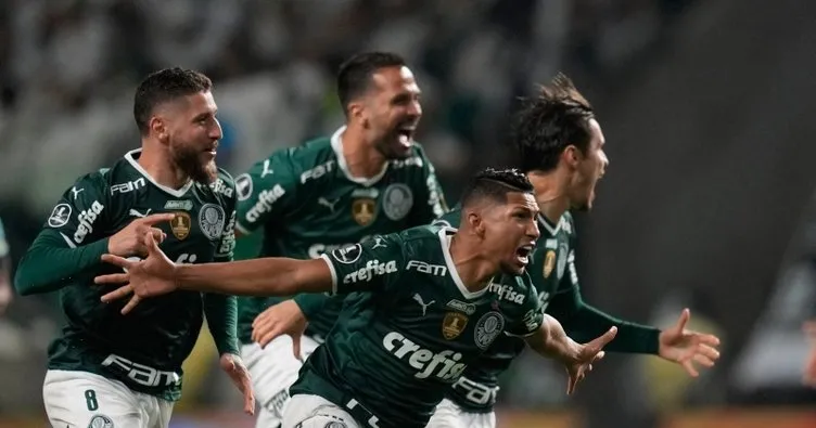 Libertadores Kupası’nda Velez Sarsfield ve Palmeiras yarı finale yükseldi