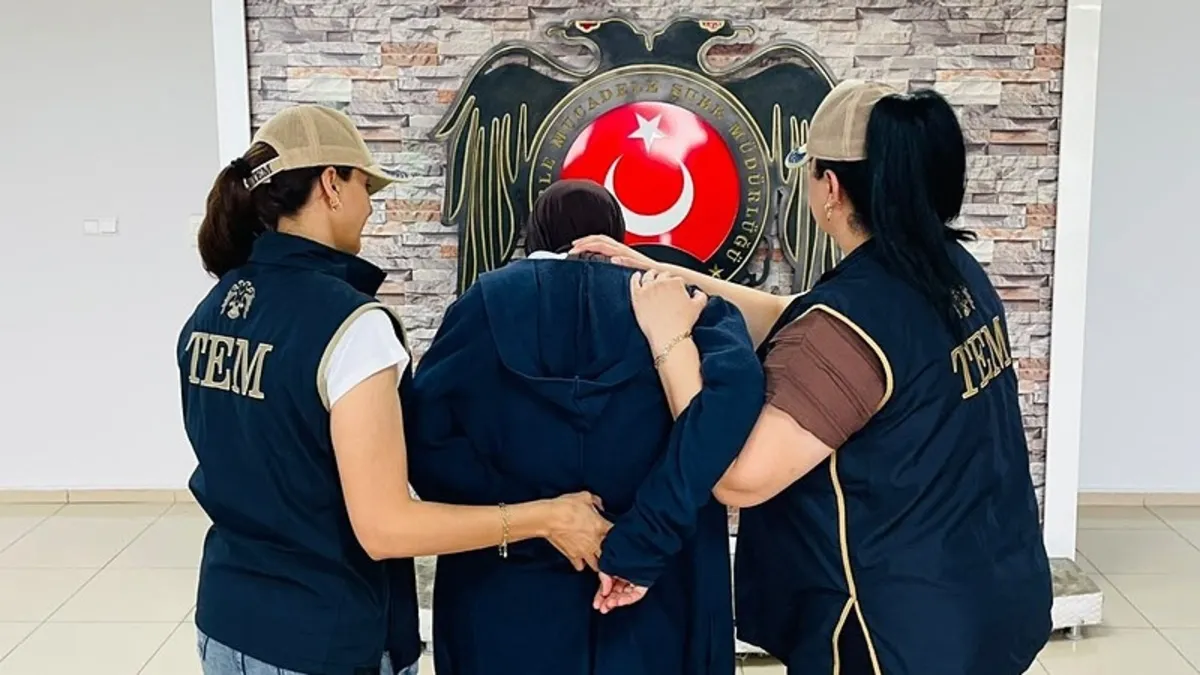 Malatya'da FETÖ/PDY soruşturması kapsamında yakalanan 3 hükümlü cezaevine gönderildi.