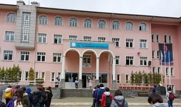 Trabzon’da veli okulda öğretmeni darp etti #trabzon