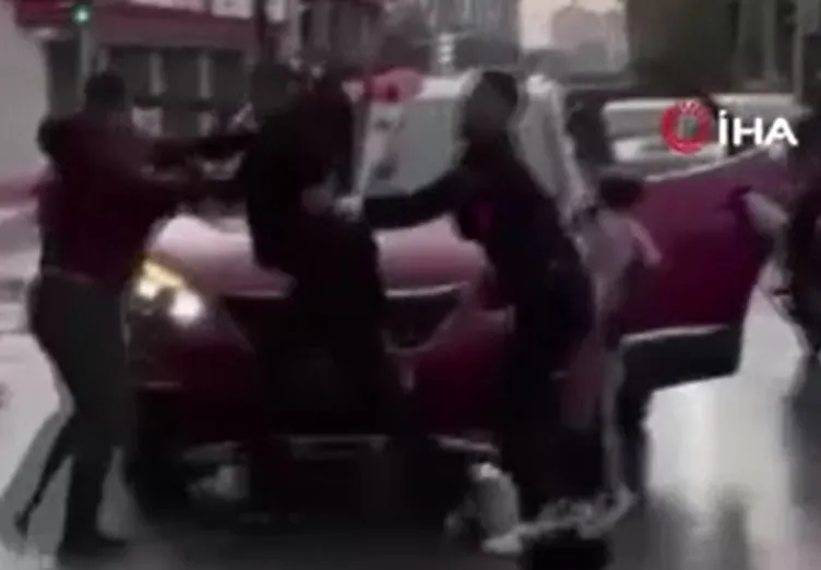 Düğün arabasının üzerine atladı: Damattan dayak yedi!