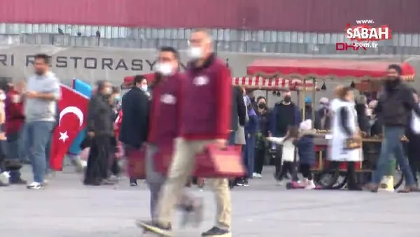 İstanbul Eminönü'nde kısıtlama öncesi korkutan alışveriş yoğunluğu kamerada | Video