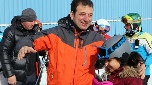 son-dakika-istanbul-sele-teslim-ekrem-imamoglu-muglada-tatilin-devam-etti-kente-geri-donmedi-1657458849267.jpg SON DAKİKA: İstanbul sele teslim, Ekrem İmamoğlu Muğla'da! Tatiline devam etti, kente geri dönmedi...