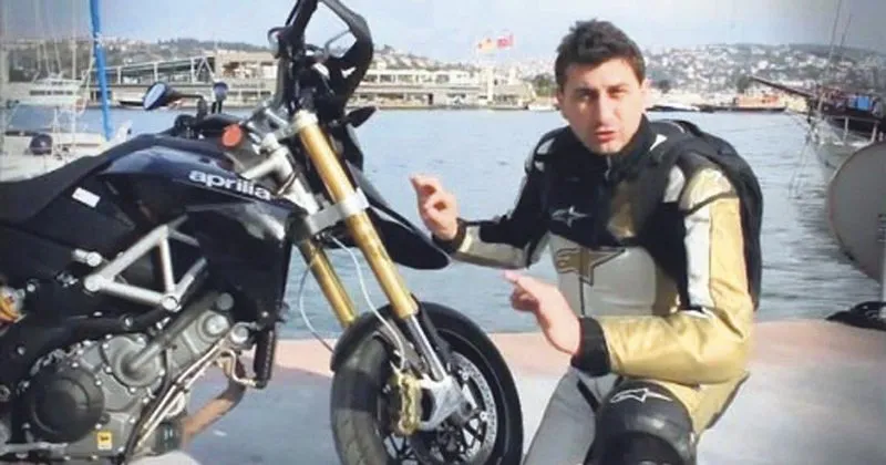 Altin Elbiseli Adam Oldu Son Dakika Yasam Haberleri