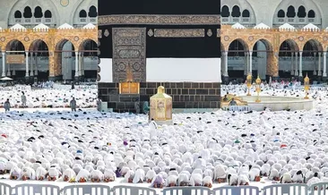 Kâbe’de cuma huzuru