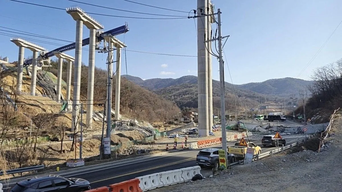 Güney Kore’de feci inşaat kazası: İşçiler köprünün altında kaldı