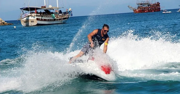 Arap turistlerin su sporları ilgisi