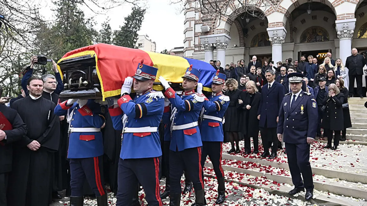 Mircea Lucescu son yolculuğuna uğurlandı! Mircea Lucescu son yolculuğuna uğurlandı!