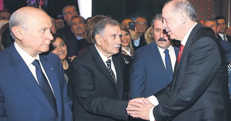 Eski başbakanlardan Yıldırım Akbulut hayatını kaybetti