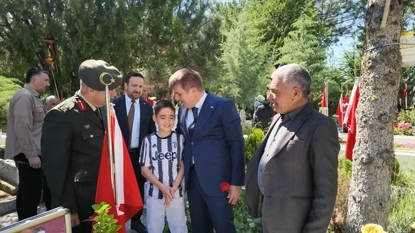 kirikkalede-sehitlik-ziyareti-1779801799597.jpg