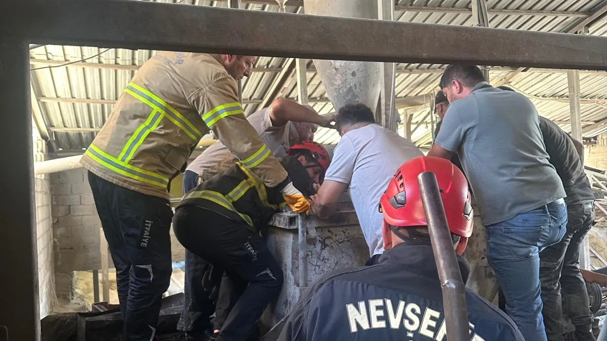 Nevşehir'de bir fabrikada yaşanan iş kazası sonrası olay yeri incelemesi