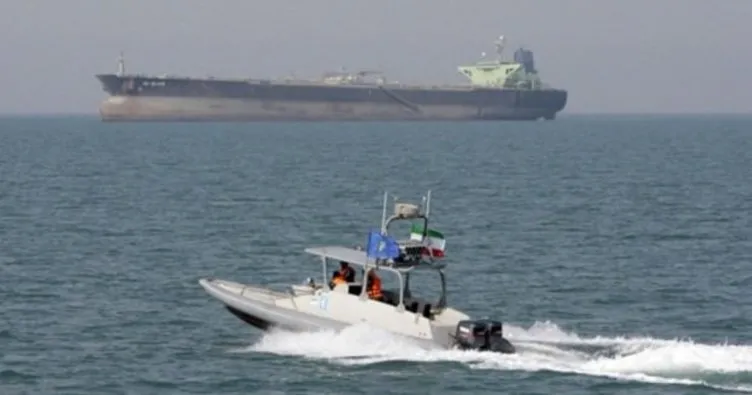 İran’a ait petrol tankeri Suudi Arabistan yakınlarında arızalandı