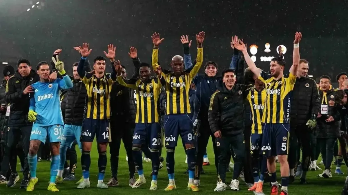 FB AVRUPA LİGİ MAÇI: Fenerbahçe-Aston Villa maçı hangi kanalda, saat kaçta, şifresiz mi? İşte muhtemel 11