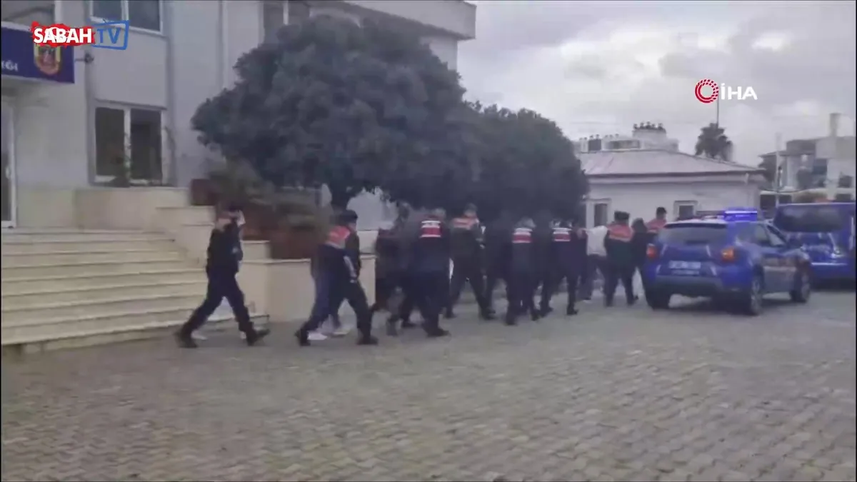 15 il merkezli siber dolandırıcılık operasyonlarında 90 şüpheli yakalandı | Video videosunu izle 15 il merkezli siber dolandırıcılık operasyonlarında 90 şüpheli yakalandı | Video videosunu izle