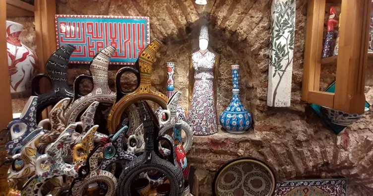 Kuruluş Osman unutulmaya yüz tutan çinilere vitrin oldu