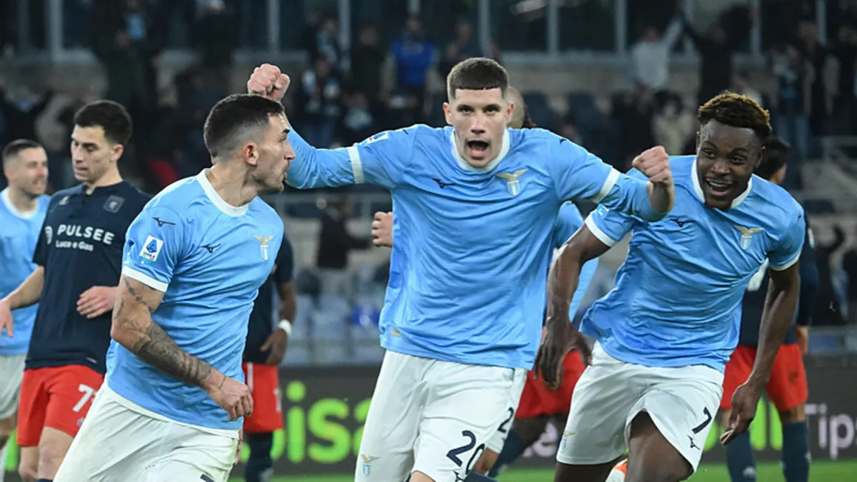Lazio, Genoa engelini 90+10’da geçti!